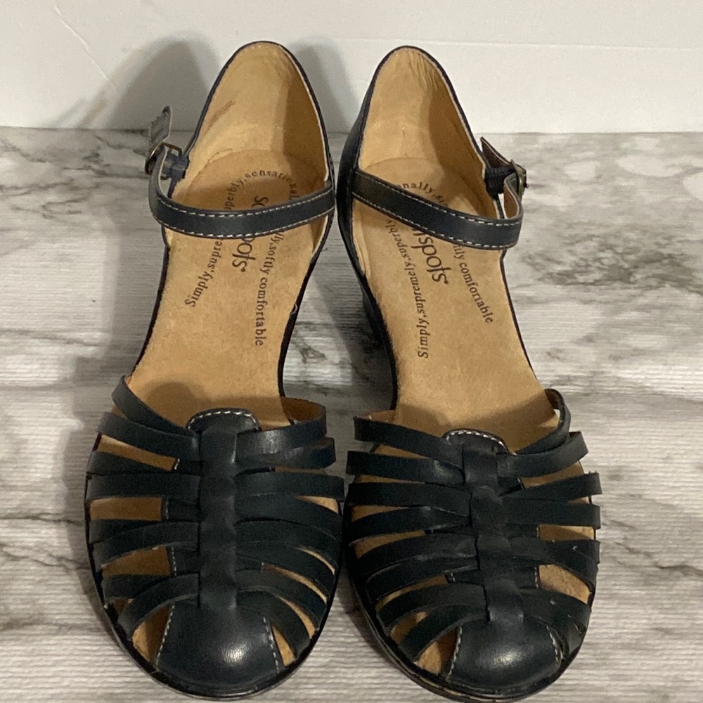 Softpots shoes, size 8.5